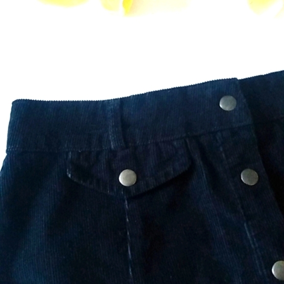 BDG URBAN OUTFITTERS BLACK CORDUROY BUTTON FRONT MINI SKIRT SIZE MEDIUM - Picture 5 of 9